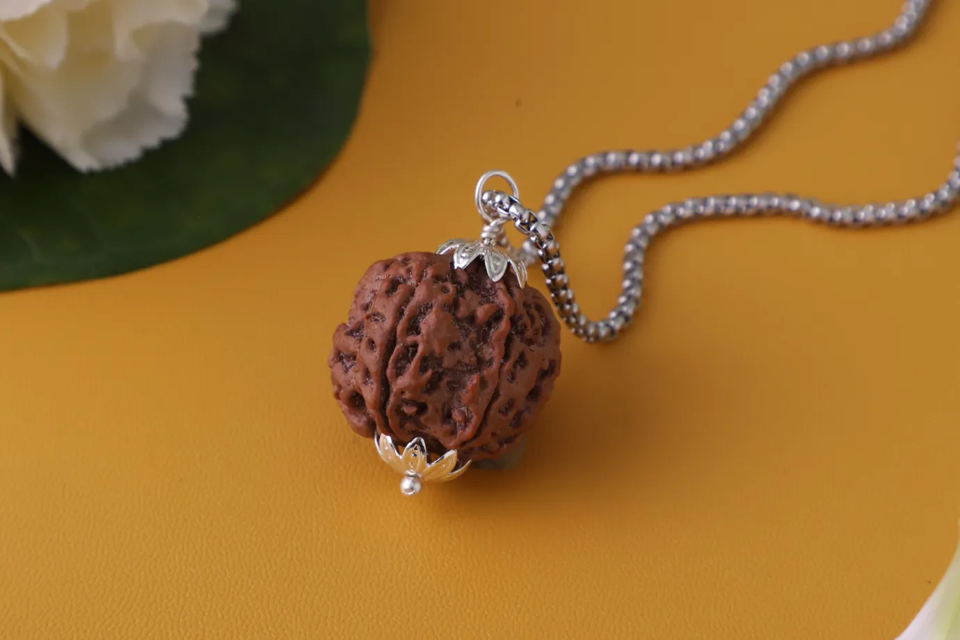7 Mukhi Rudraksha Pendant | Confidence 7 Mukhi Rudraksha Pendant | Confidence